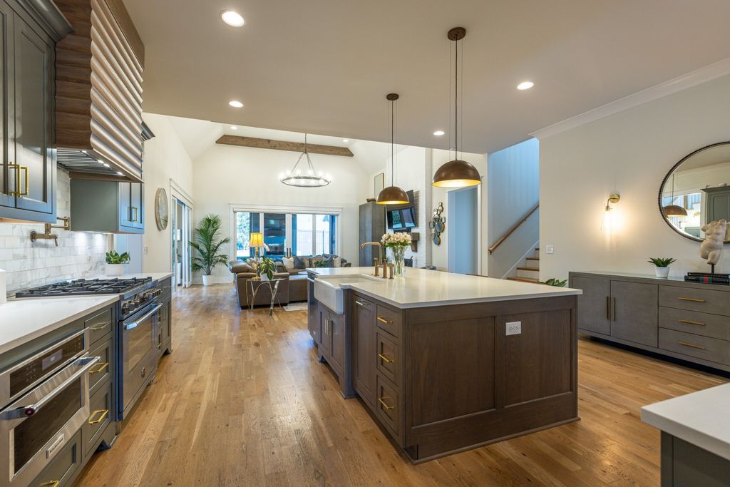 Stunning Custom Built Home by Carbine in Franklin Tennessee Priced at 2.49 Million 11