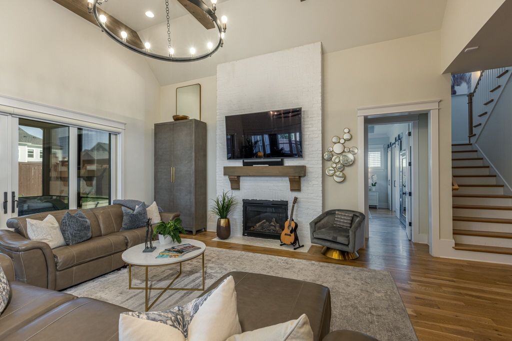 Stunning Custom Built Home by Carbine in Franklin Tennessee Priced at 2.49 Million 13