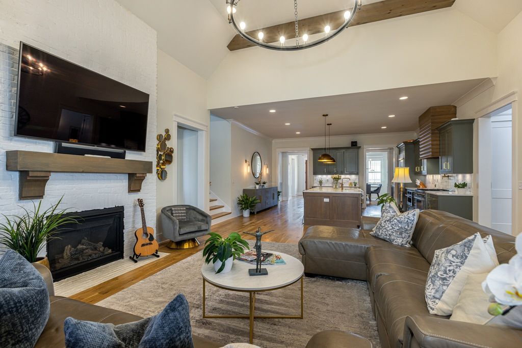 Stunning Custom Built Home by Carbine in Franklin Tennessee Priced at 2.49 Million 14