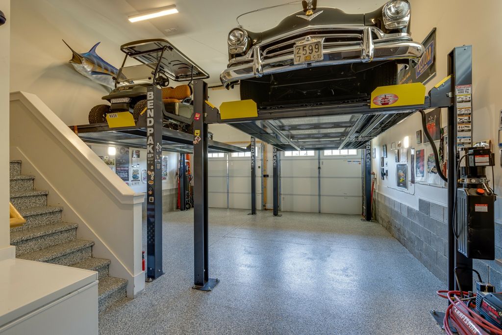 Stunning Custom Built Home by Carbine in Franklin Tennessee Priced at 2.49 Million 37