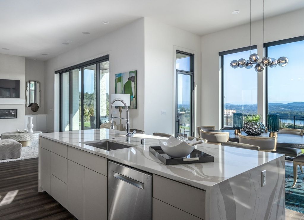 Sweeping Vistas C. Thompson Constructions Masterpiece in Camas Washington for 2.89 Million 12