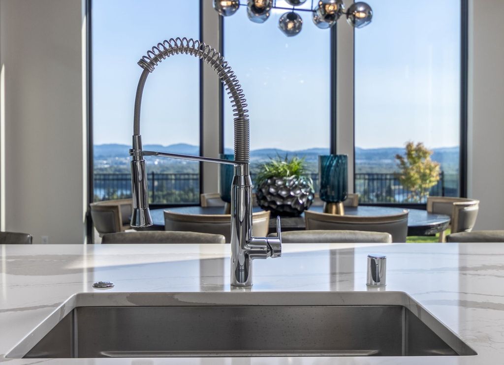 Sweeping Vistas C. Thompson Constructions Masterpiece in Camas Washington for 2.89 Million 13