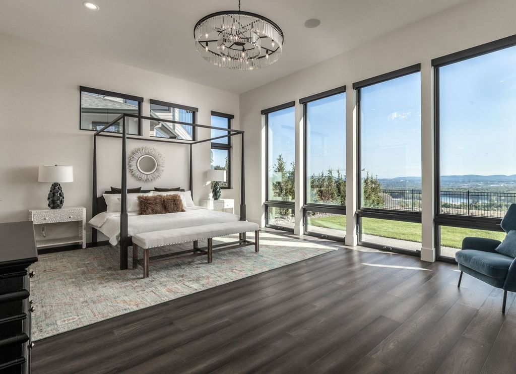 Sweeping Vistas C. Thompson Constructions Masterpiece in Camas Washington for 2.89 Million 21