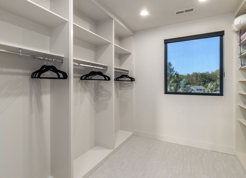 Sweeping Vistas C. Thompson Constructions Masterpiece in Camas Washington for 2.89 Million 35