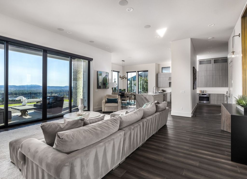 Sweeping Vistas C. Thompson Constructions Masterpiece in Camas Washington for 2.89 Million 5