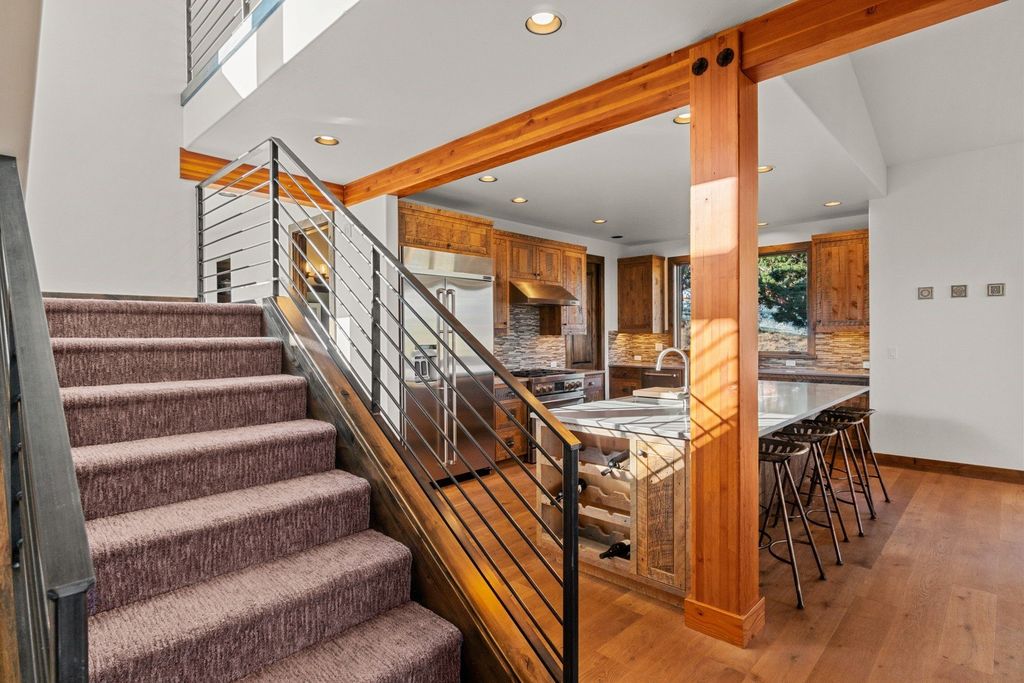 Tranquil Bend Oregon Home Nestled for 2.645 Million Embracing Serenity and Mountain Vistas 13