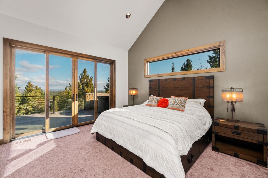 Tranquil Bend Oregon Home Nestled for 2.645 Million Embracing Serenity and Mountain Vistas 15