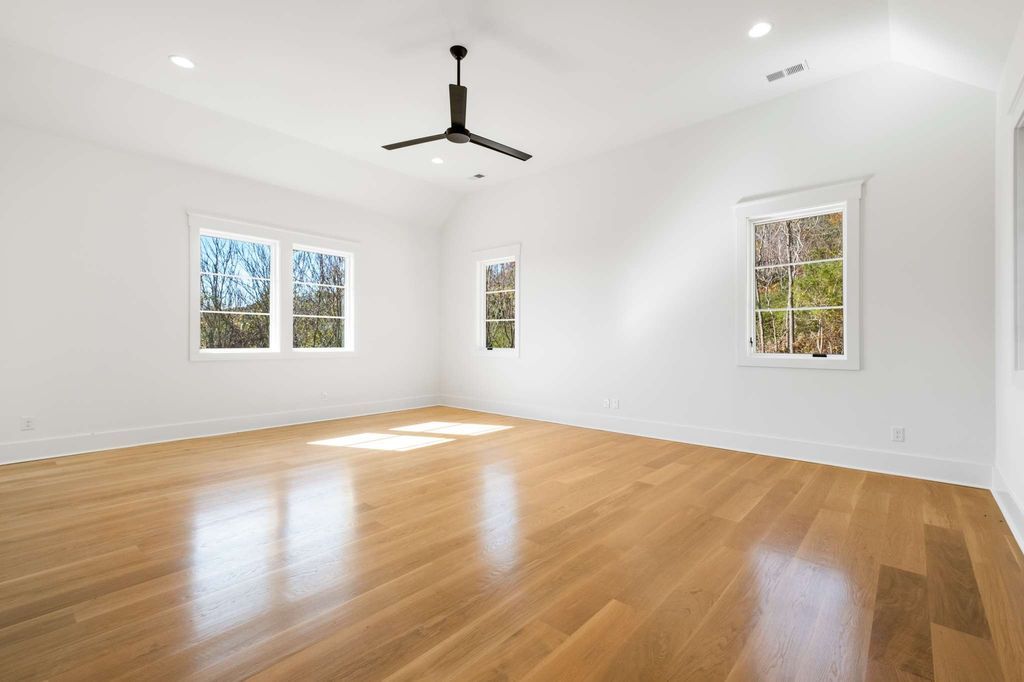 Unmatched Quality and Contemporary Elegance in Thompsons Station Tennessee Home Listed at 3199999 32