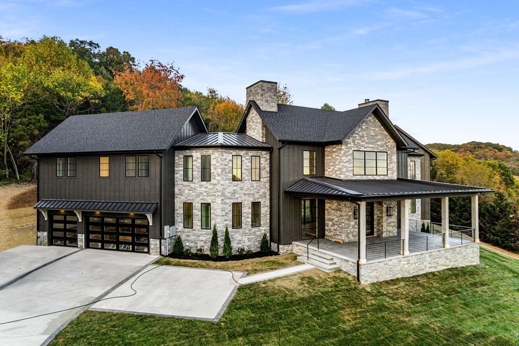 Unmatched Quality and Contemporary Elegance in Thompsons Station Tennessee Home Listed at 3199999 43
