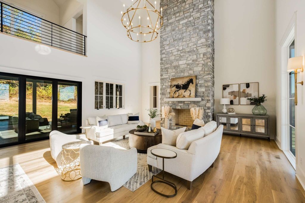 Unmatched Quality and Contemporary Elegance in Thompsons Station Tennessee Home Listed at 3199999 8