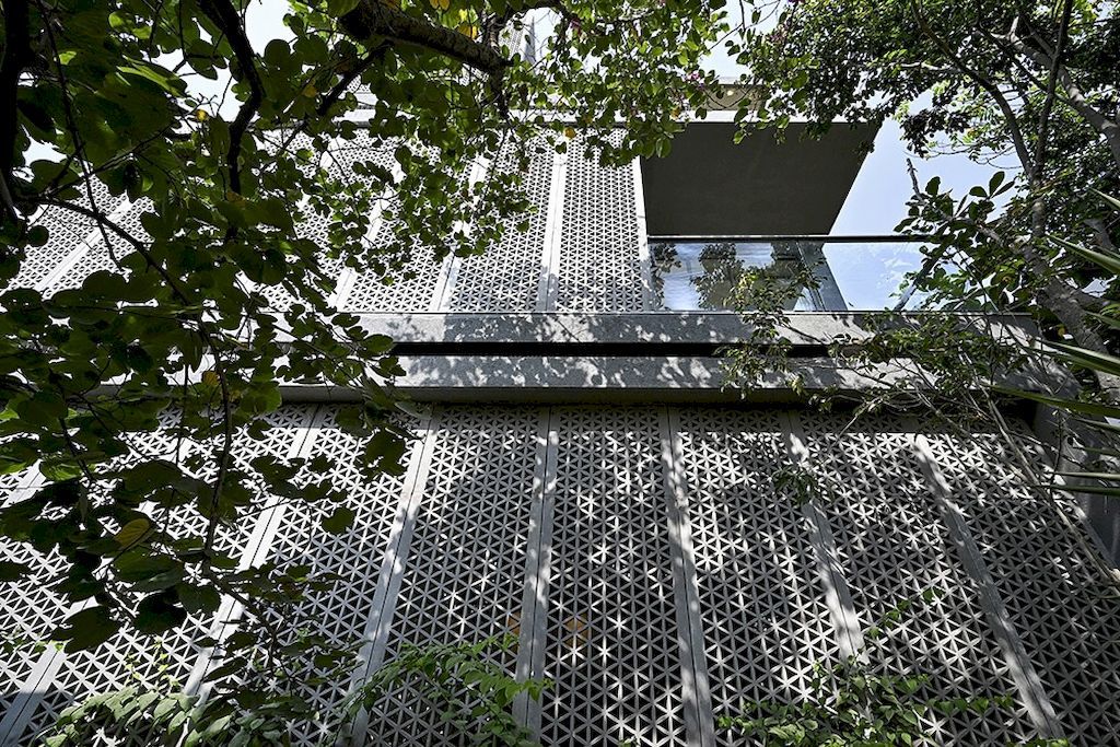 Zen Spaces Residence, Blends Design & Nature by Sanjay Puri Architects