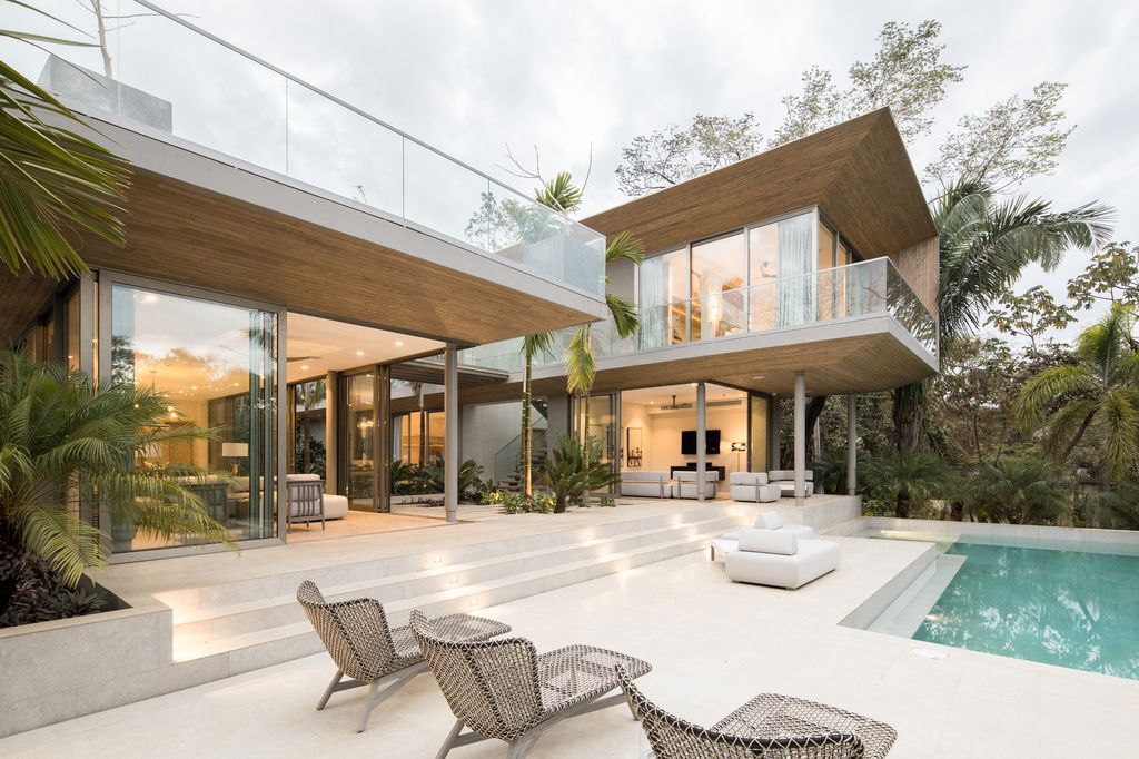 The Courtyard House, Symphony of Sustainable Elegance by Studio Saxe