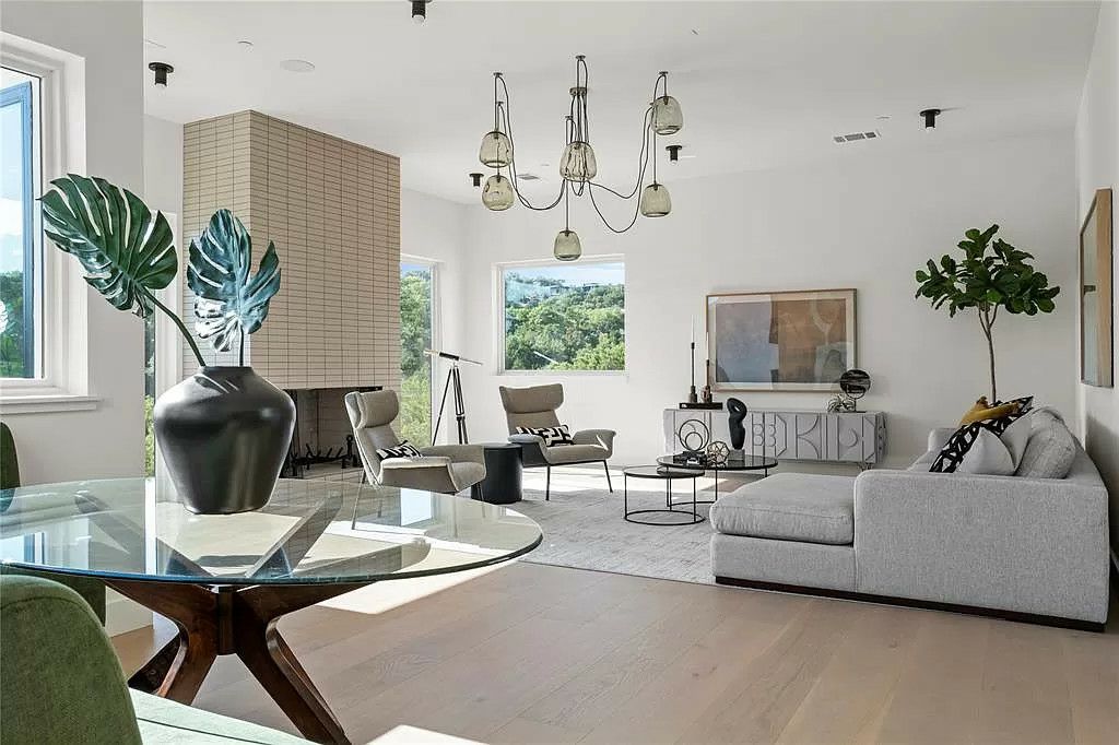 201 Redbud Trl Austin TX 78746 24