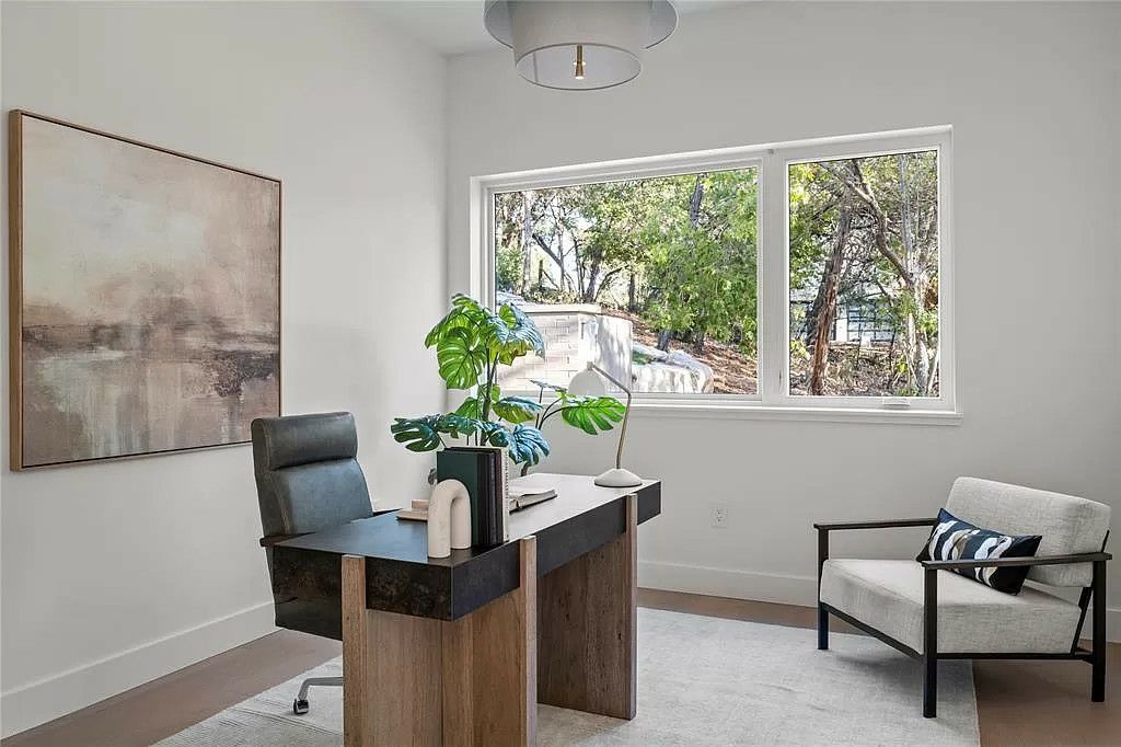 201 Redbud Trl Austin TX 78746 25