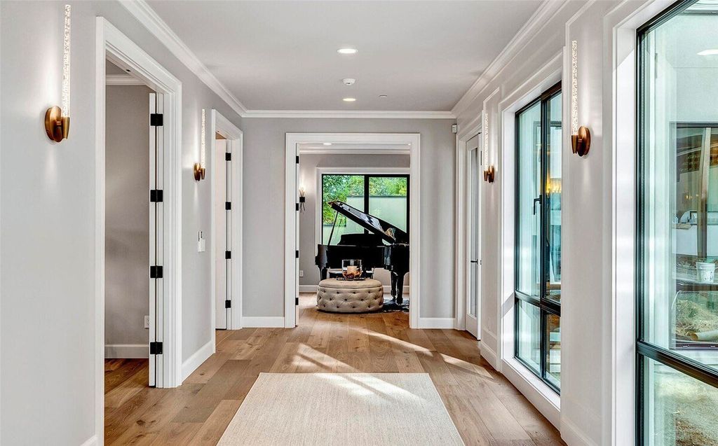 A 23 Million Architectural Masterpiece of Unrivaled Craftsmanship and Style in Medina Washington 10