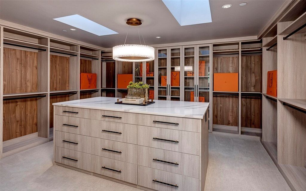A 23 Million Architectural Masterpiece of Unrivaled Craftsmanship and Style in Medina Washington 18