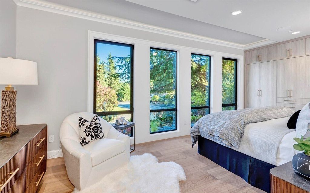 A 23 Million Architectural Masterpiece of Unrivaled Craftsmanship and Style in Medina Washington 23