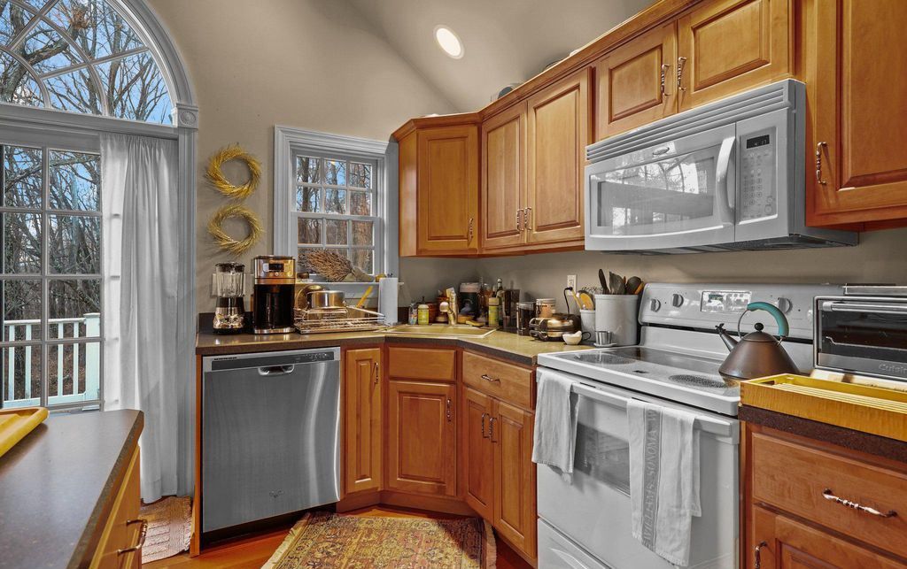 A Bespoke Manor of Secluded Charm and Exquisite Craftsmanship in New Hope Asking for 2.1 Million 45