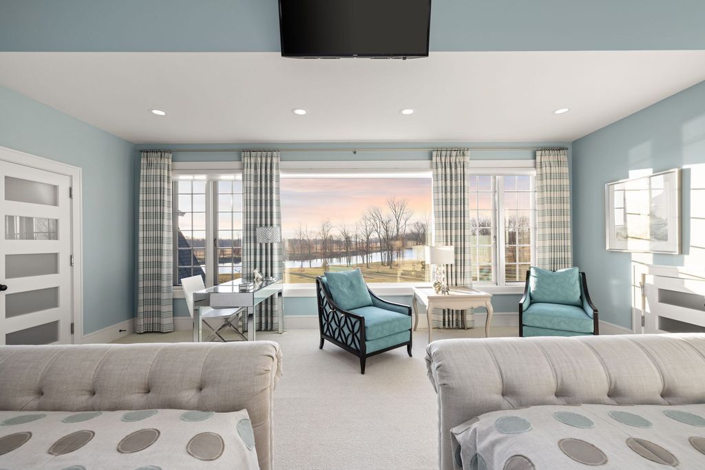 A Captivating Retreat in Indiana Seamlessly Blending Magic and Contemporary Living Offered at 7.9 Million 18