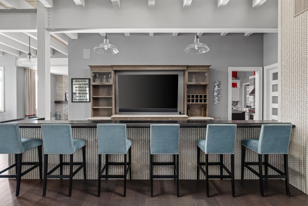 A Captivating Retreat in Indiana Seamlessly Blending Magic and Contemporary Living Offered at 7.9 Million 20