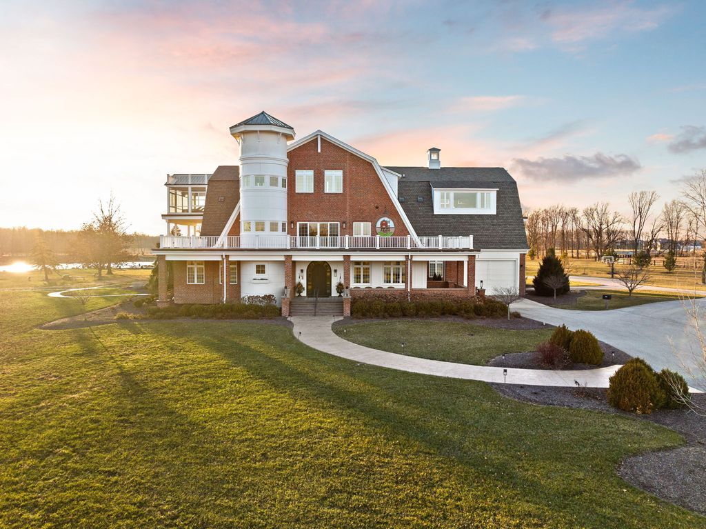 A Captivating Retreat in Indiana Seamlessly Blending Magic and Contemporary Living Offered at 7.9 Million 3