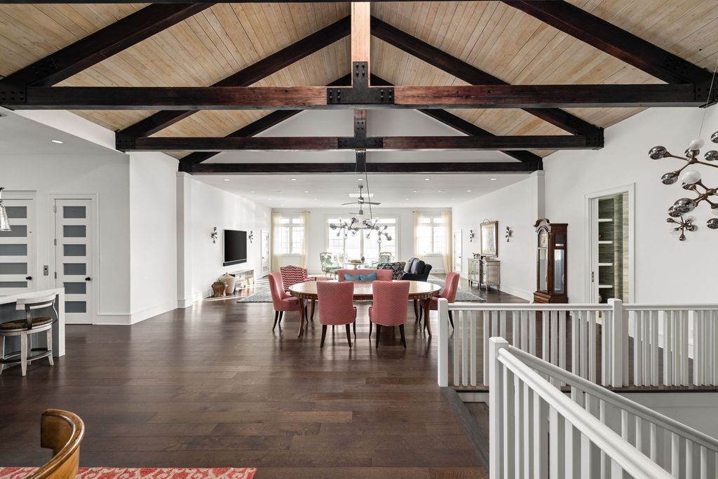 A Captivating Retreat in Indiana Seamlessly Blending Magic and Contemporary Living Offered at 7.9 Million 7