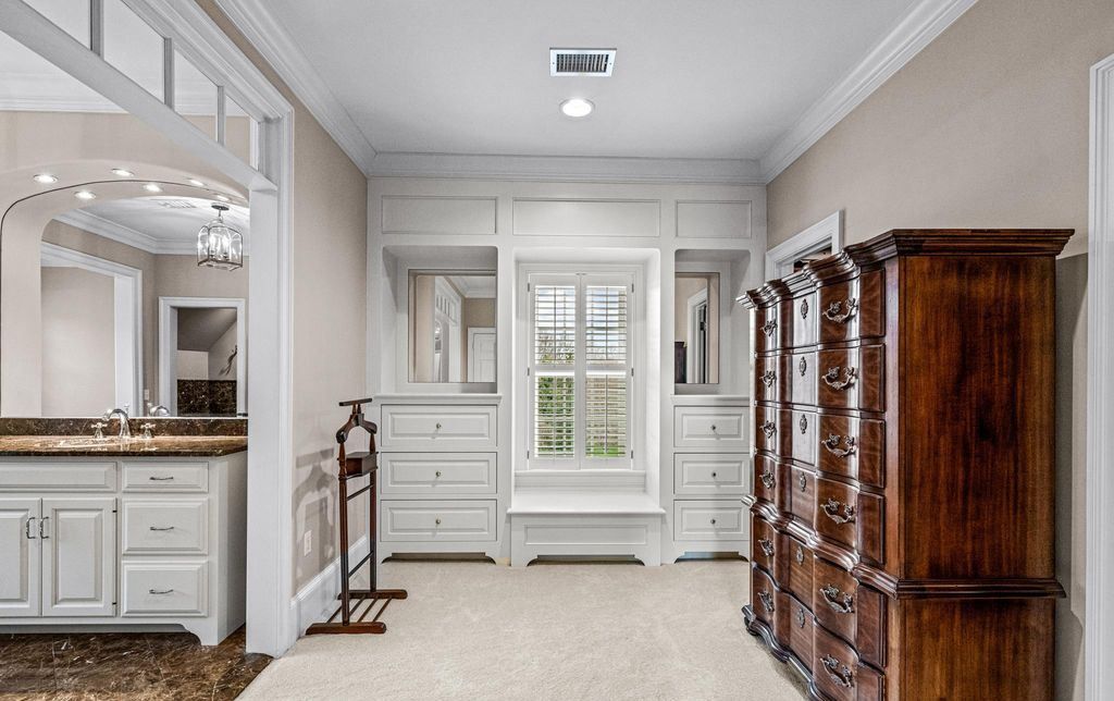 A Spectacular Devon Estate with Opulent Amenities Listed at 3.895 Million in Pennsylvania 41