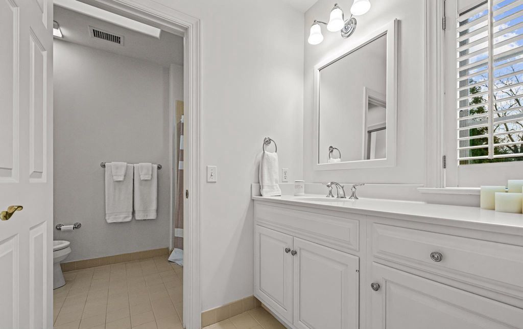 A Spectacular Devon Estate with Opulent Amenities Listed at 3.895 Million in Pennsylvania 46