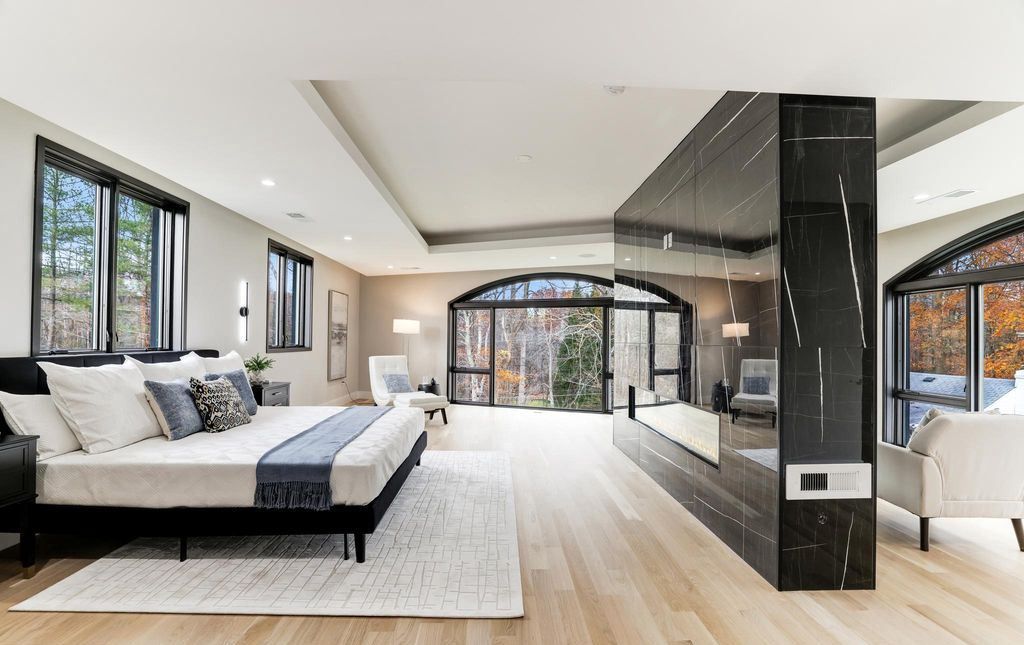 Architectural Gem in McLean Boasts Modern Majesty Seeks New Owner at 4.8 Million 41