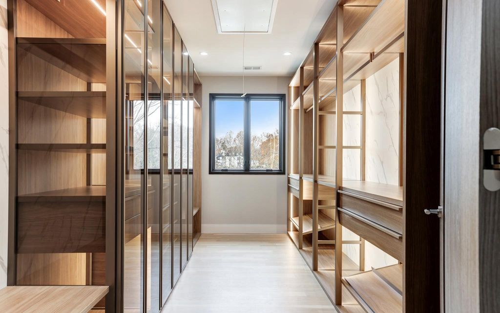 Architectural Gem in McLean Boasts Modern Majesty Seeks New Owner at 4.8 Million 47