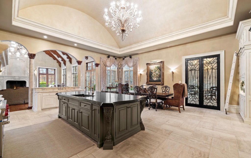 Award Winning Chateau in New Hope Pennsylvania Hits Market at 6.499 Million Offering Unparalleled Opulence 14
