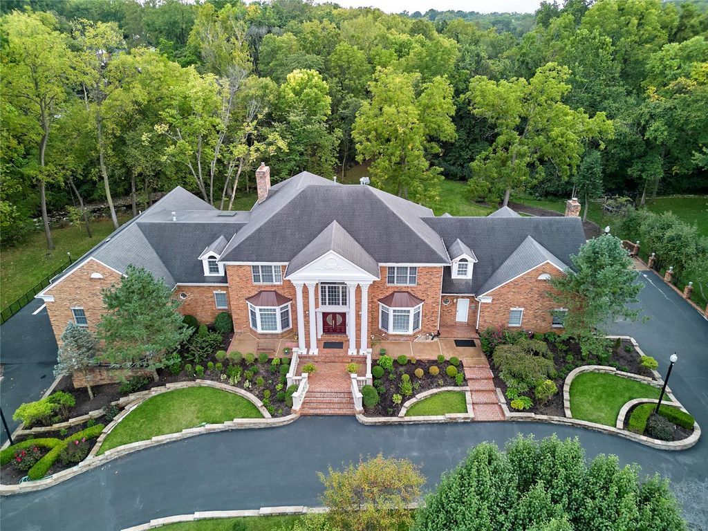 Elite Entertainment and Cozy Comfort St. Louis Missouri Home on the Market for 3.25 Million 1