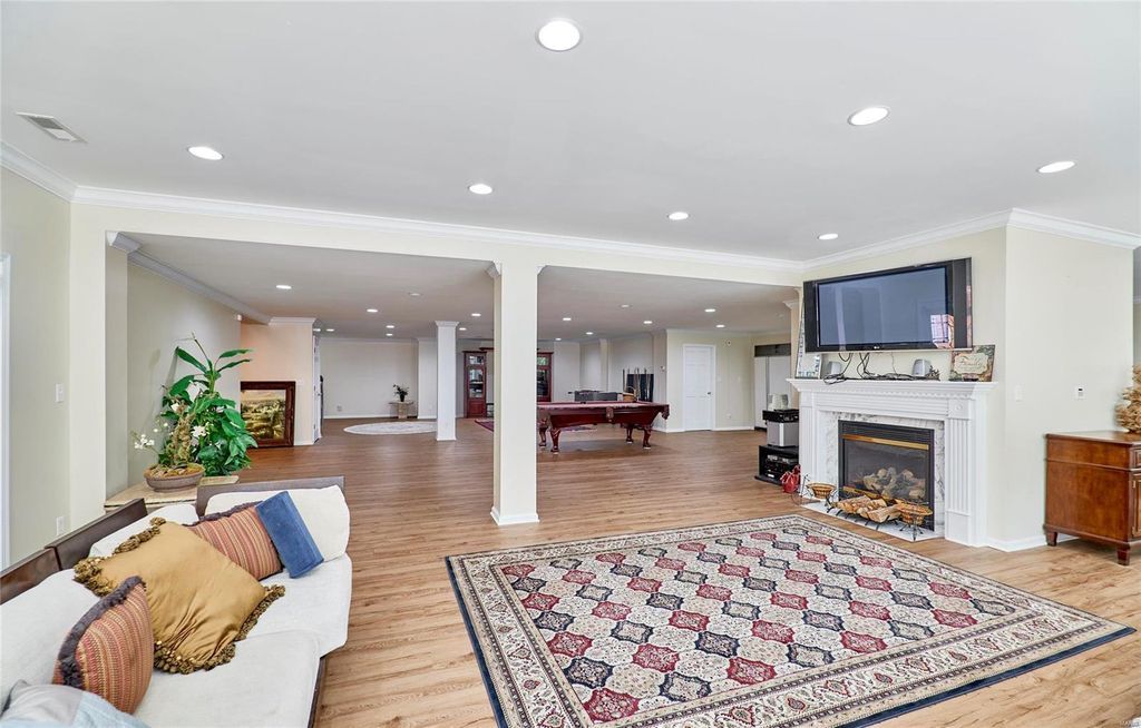 Elite Entertainment and Cozy Comfort St. Louis Missouri Home on the Market for 3.25 Million 48