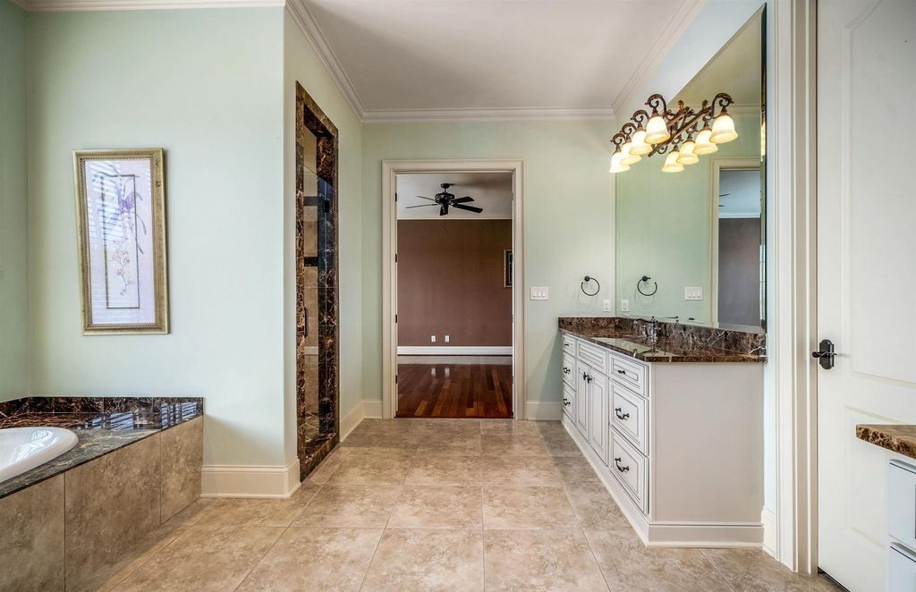 Enchanting Equestrian Retreat Gated 20 Acre Estate in Chelsea Alabama for 2299900 44