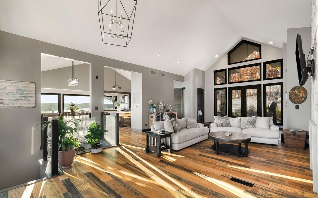 Exclusive Point Estate at the Lake of the Ozarks Missouri Offered at 3.995 Million 24