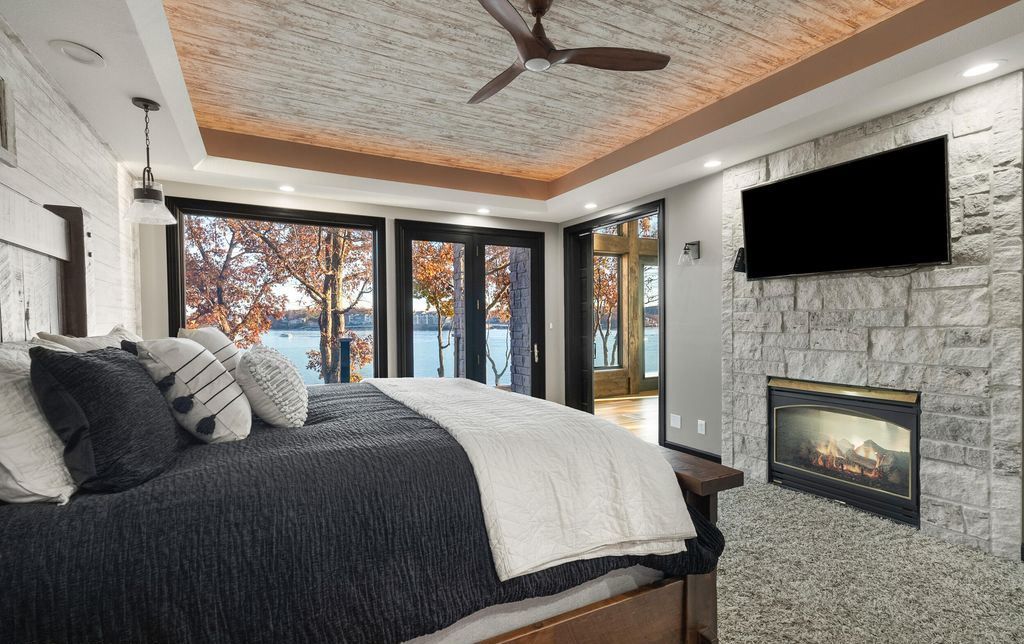 Exclusive Point Estate at the Lake of the Ozarks Missouri Offered at 3.995 Million 26