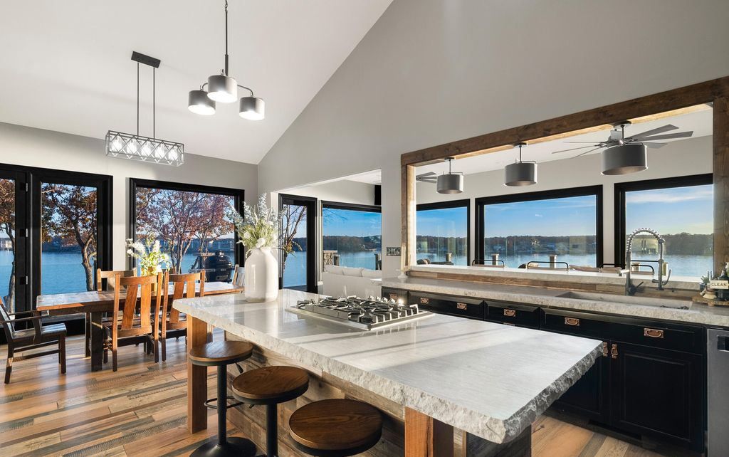 Exclusive Point Estate at the Lake of the Ozarks Missouri Offered at 3.995 Million 39