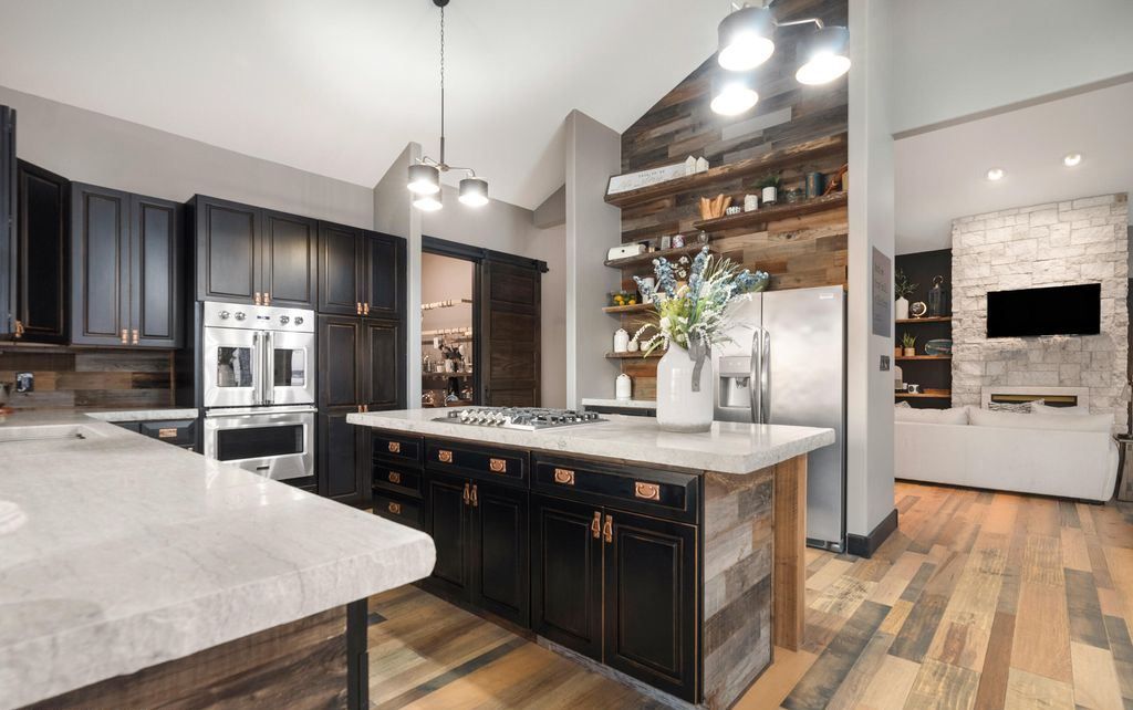 Exclusive Point Estate at the Lake of the Ozarks Missouri Offered at 3.995 Million 45