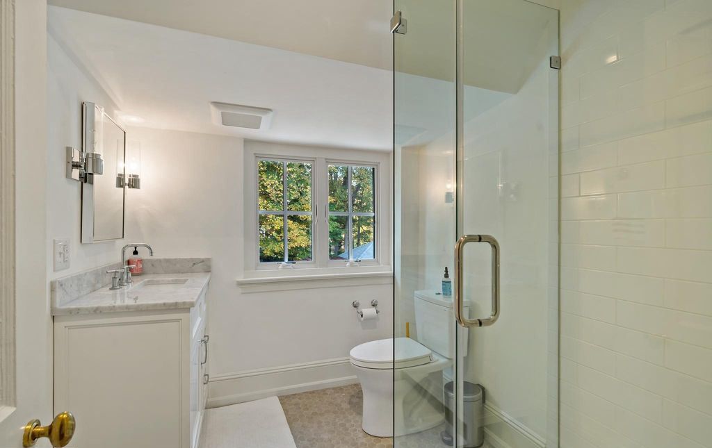 Exquisite English Country Estate with State of the Art Upgrades in Pennsylvania for 4.5 Million 41