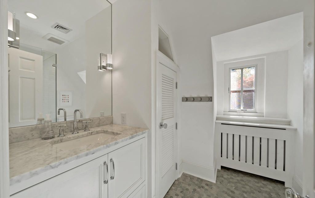 Exquisite English Country Estate with State of the Art Upgrades in Pennsylvania for 4.5 Million 42
