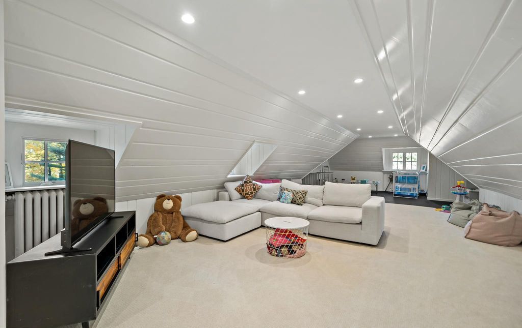 Exquisite English Country Estate with State of the Art Upgrades in Pennsylvania for 4.5 Million 44