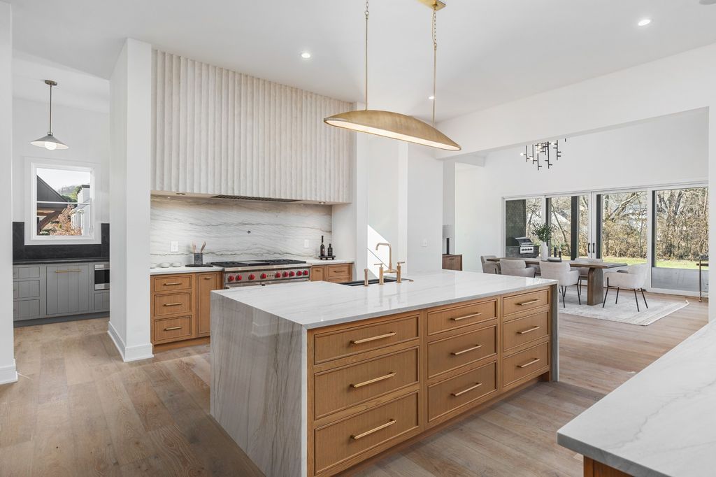 Exquisite Residence A Symphony of Luxury and Elegance in Brentwood Tennessee Offered at 4999994 12