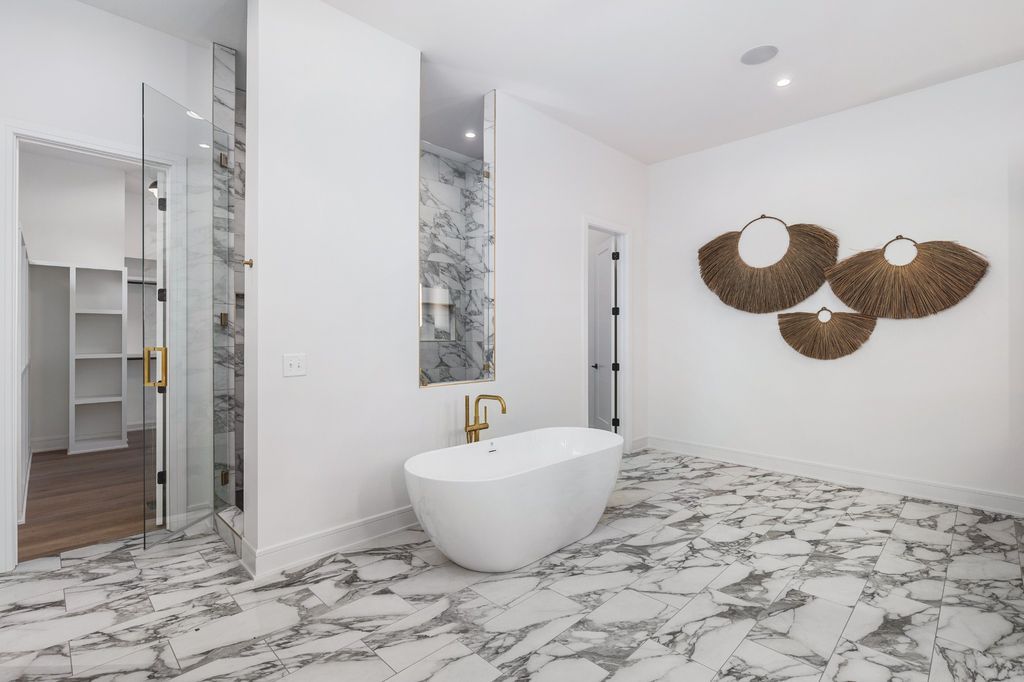 Exquisite Residence A Symphony of Luxury and Elegance in Brentwood Tennessee Offered at 4999994 30