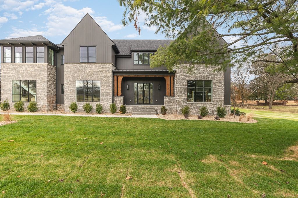 Exquisite Residence A Symphony of Luxury and Elegance in Brentwood Tennessee Offered at 4999994 4