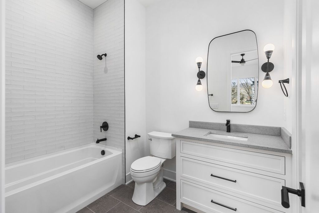 Exquisite Residence A Symphony of Luxury and Elegance in Brentwood Tennessee Offered at 4999994 41