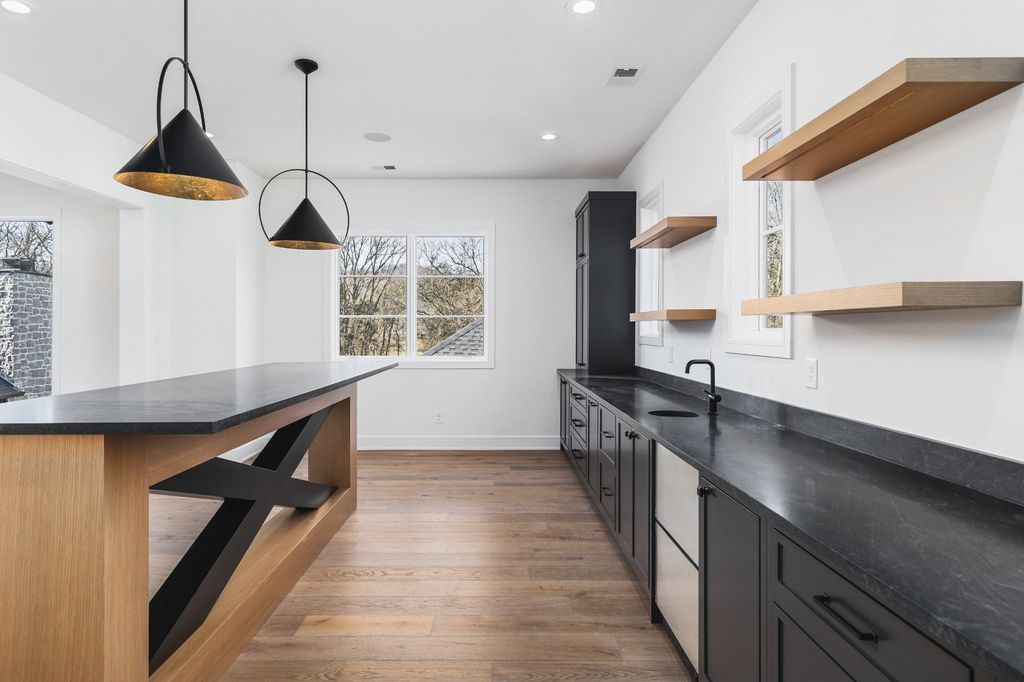 Exquisite Residence A Symphony of Luxury and Elegance in Brentwood Tennessee Offered at 4999994 45