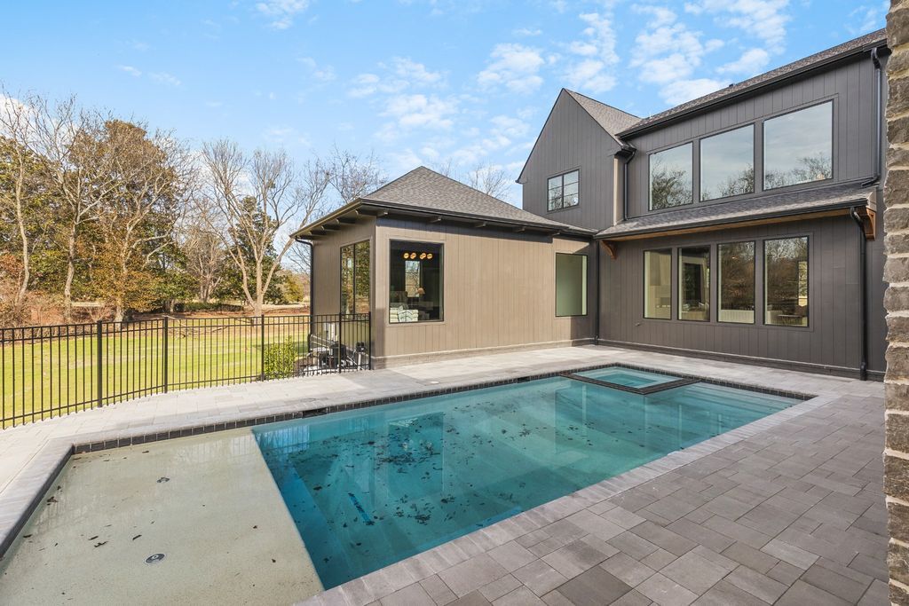 Exquisite Residence A Symphony of Luxury and Elegance in Brentwood Tennessee Offered at 4999994 51