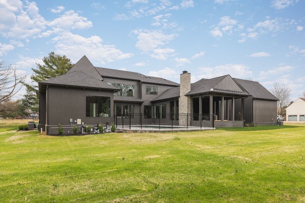 Exquisite Residence A Symphony of Luxury and Elegance in Brentwood Tennessee Offered at 4999994 54