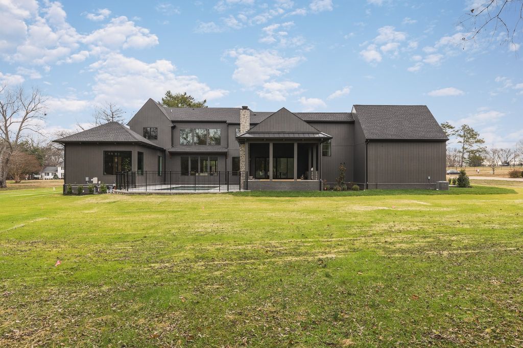 Exquisite Residence A Symphony of Luxury and Elegance in Brentwood Tennessee Offered at 4999994 55