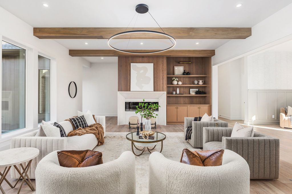 Exquisite Residence A Symphony of Luxury and Elegance in Brentwood Tennessee Offered at 4999994 9